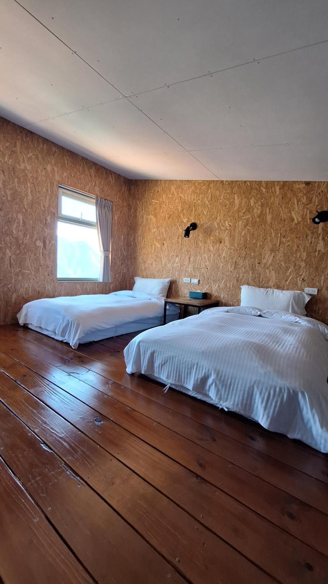 Bed and Breakfast Moose & Squirrel Ren'ai Esterno foto