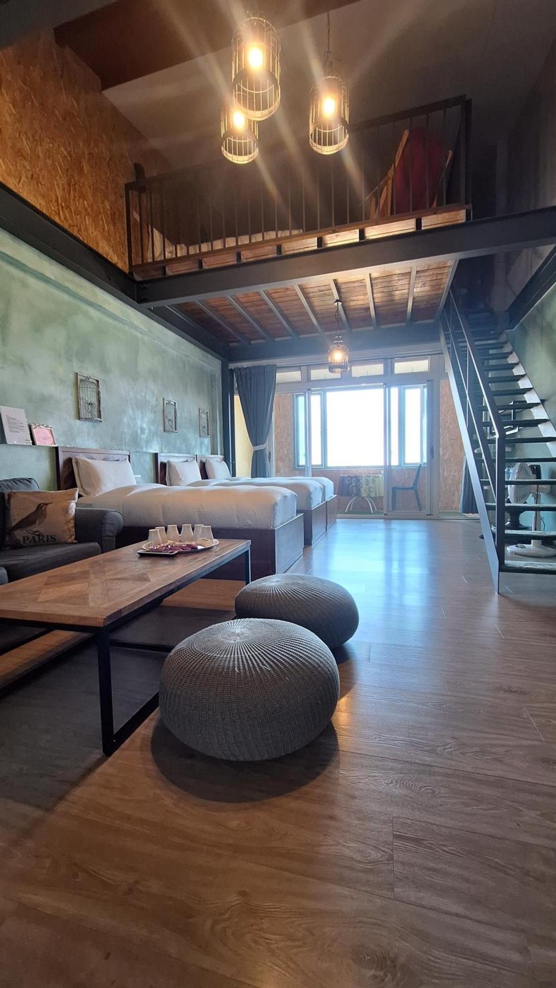 Bed and Breakfast Moose & Squirrel Ren'ai Esterno foto